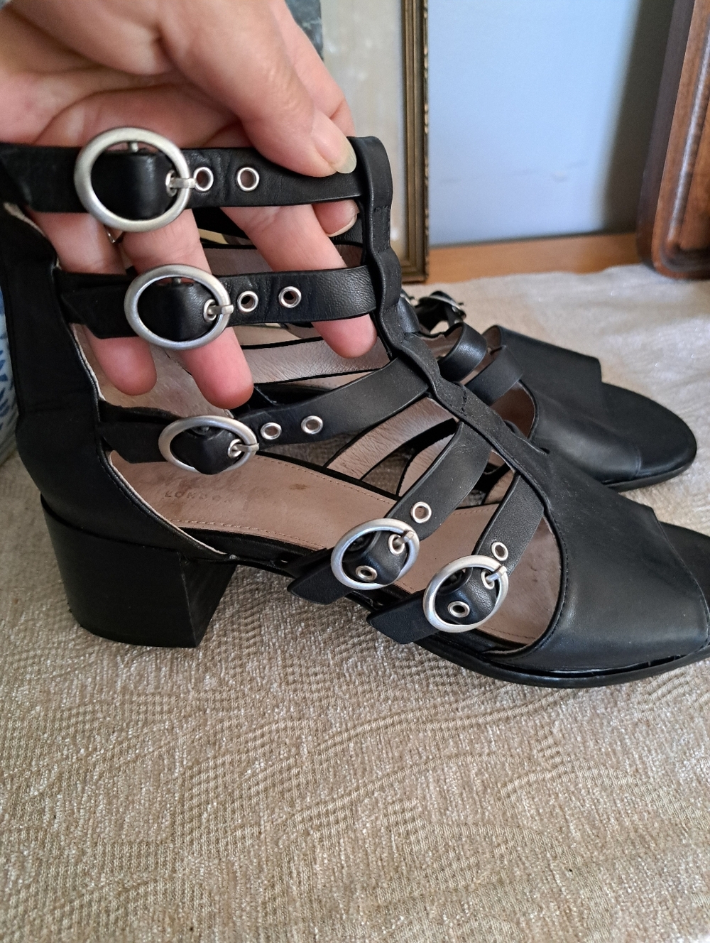 SHELLYS London Gladiator Style Black Sandals Size 38 - Picture 2 of 7
